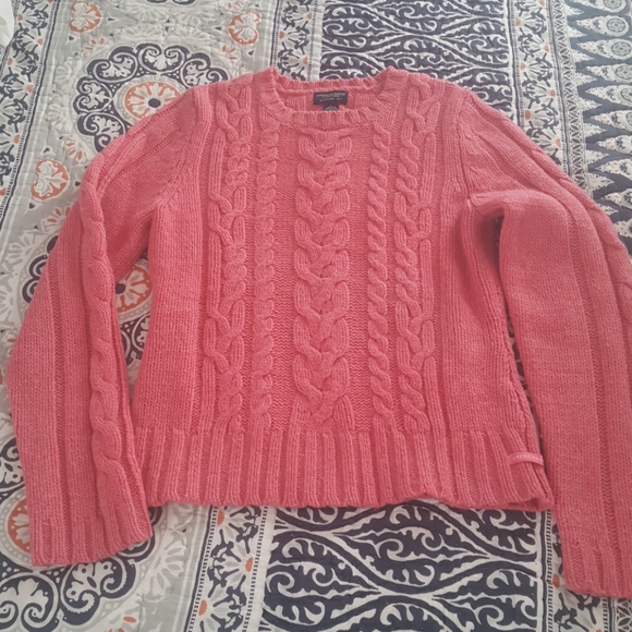 American Eagle Outfitters Sweaters - American Eagle cable knit sweater *Final Price *